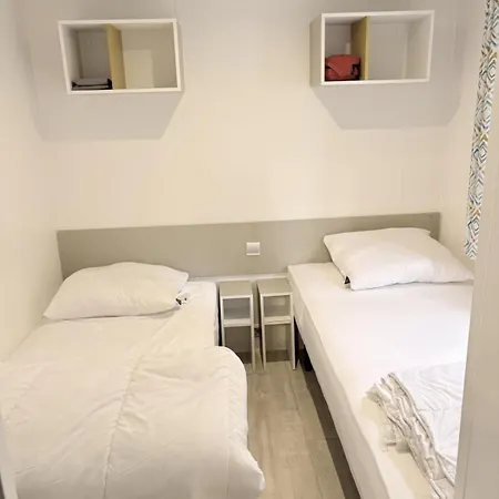Mobil-home 2 別荘 *